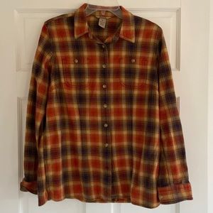 Women’s Duluth Flannel Shirt Medium